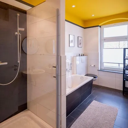 Farb-reich - Sauna, Netflix, Nespresso, Zentral Chemnitz