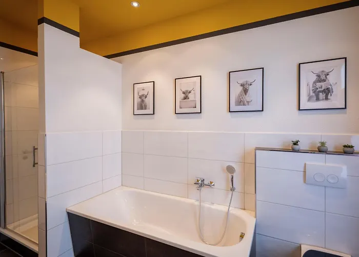 Farb-reich - Sauna, Netflix, Nespresso, Zentral